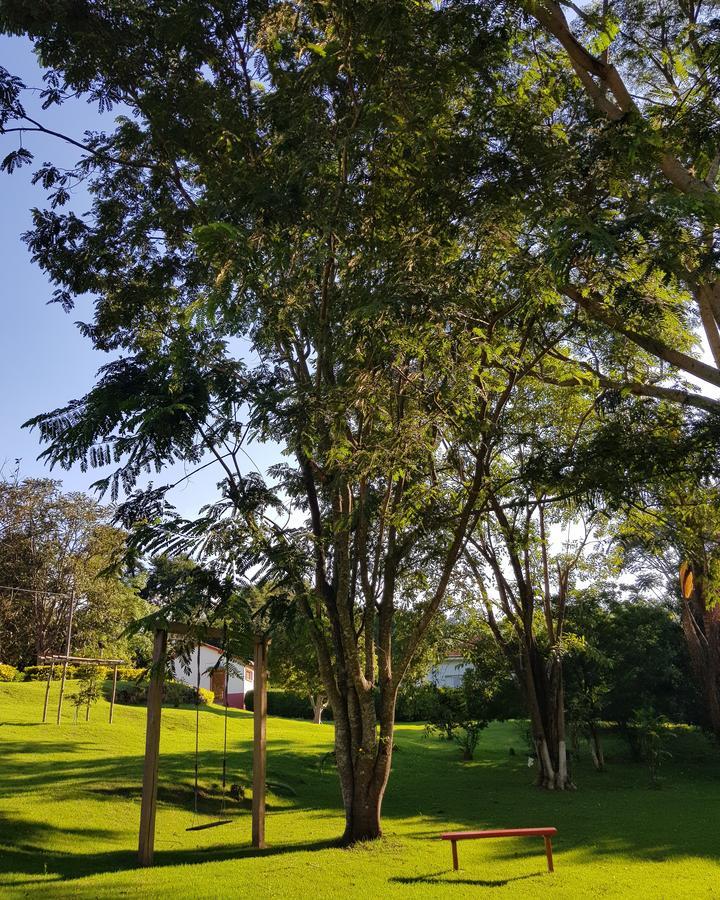 Pousada Recanto Dos Beija Flores Monte Alegre do Sul Eksteriør billede