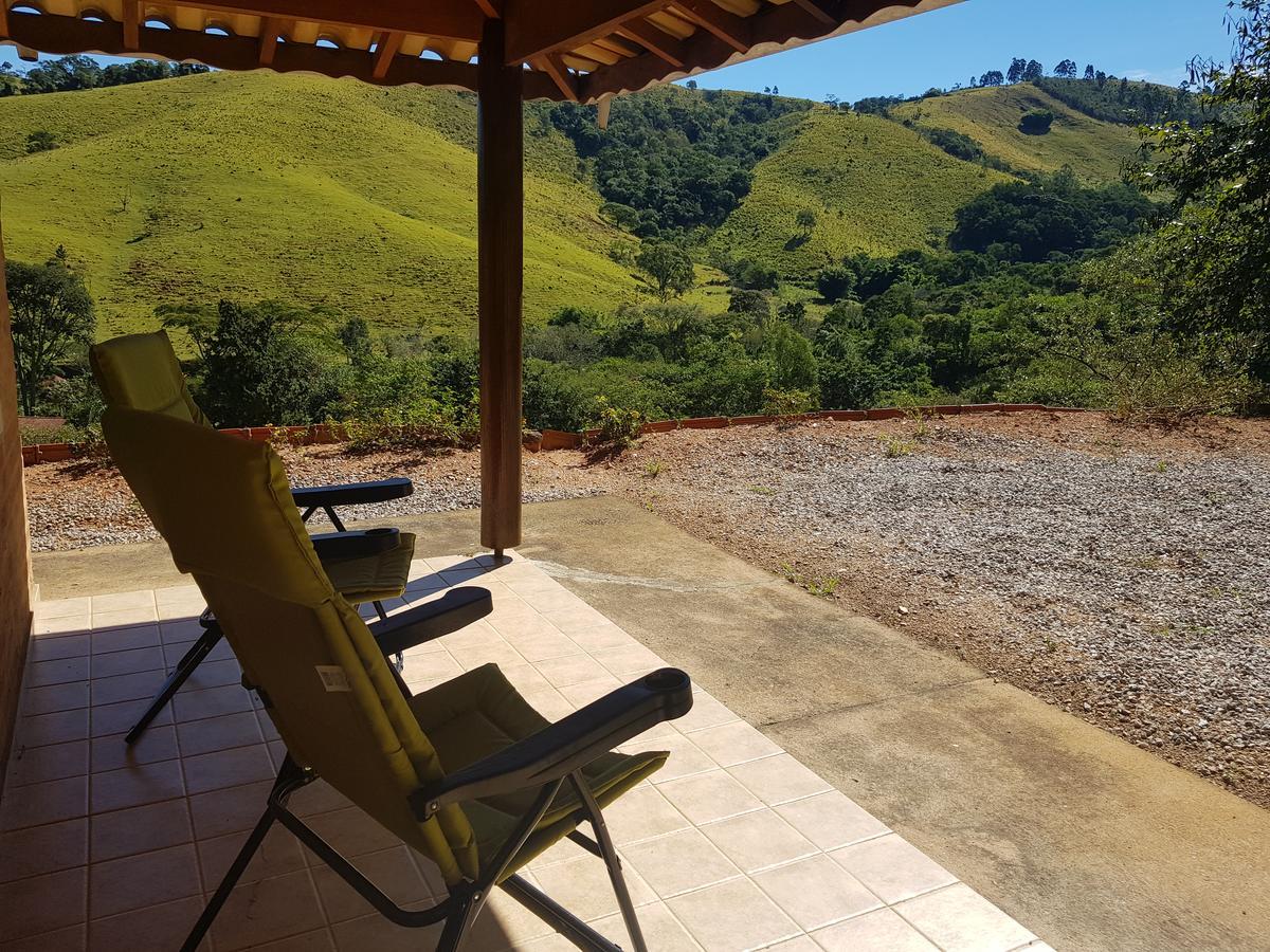 Pousada Recanto Dos Beija Flores Monte Alegre do Sul Eksteriør billede