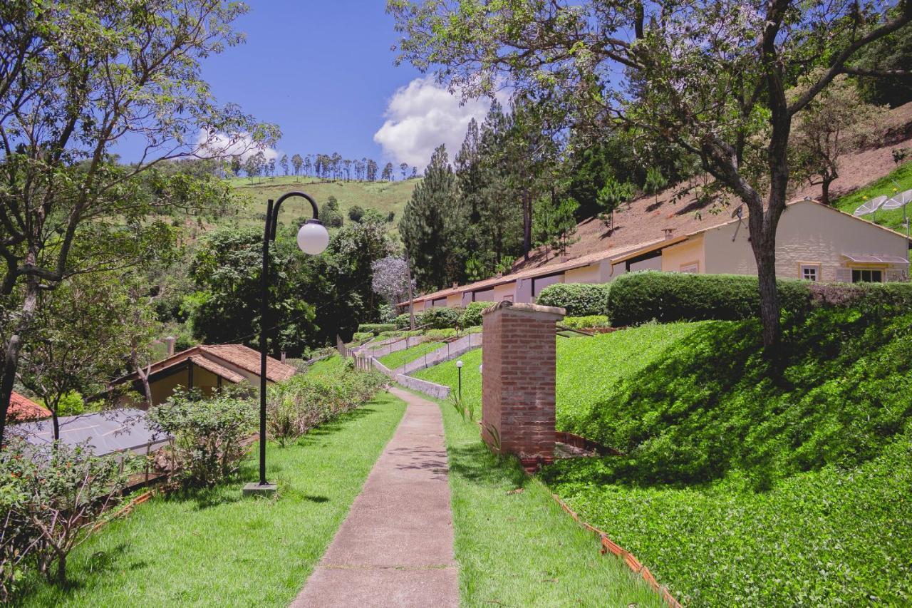 Pousada Recanto Dos Beija Flores Monte Alegre do Sul Eksteriør billede